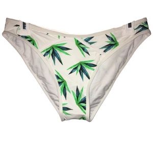 NWT Cupshe Leaf Print White Bikini Bottoms L